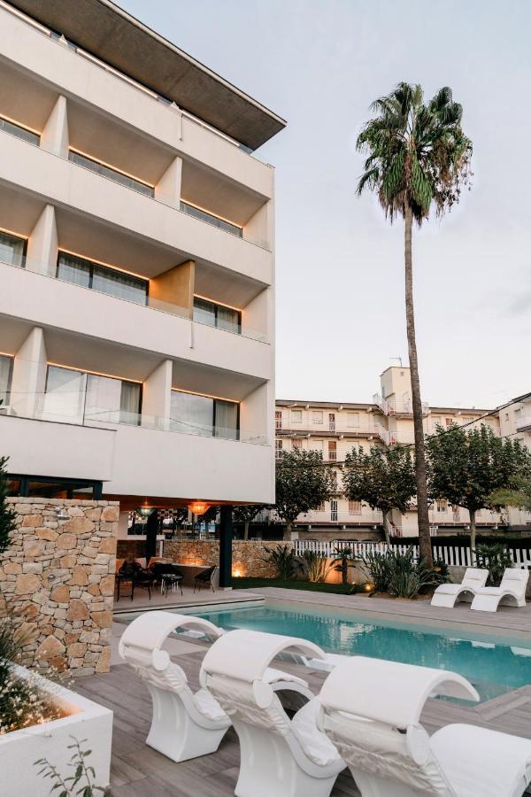 Instants Boutique Hotel (Adults Only) Cambrils Luaran gambar